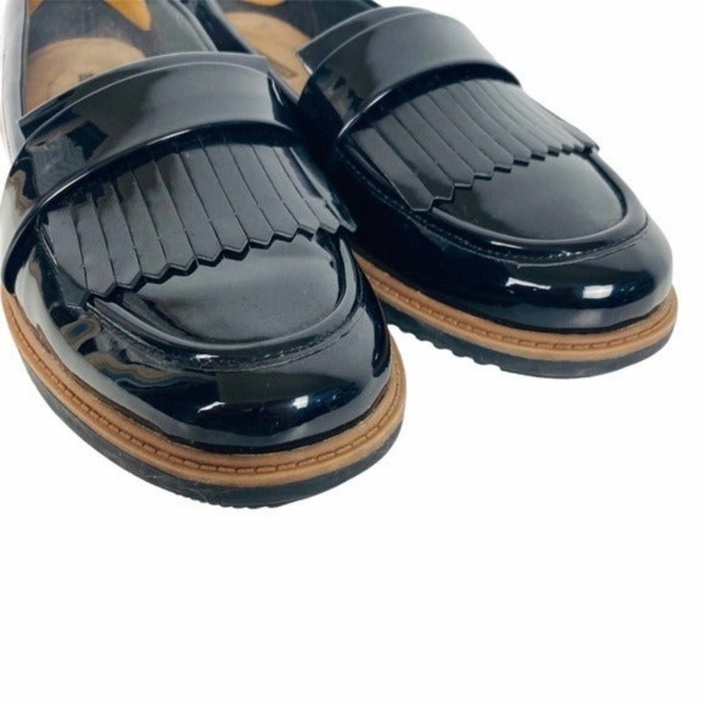 Clarks Black Patent Kiltie Loafers with Tan Trim - Picture 5 of 8